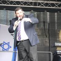 Rabbiner Teitelbaum singt 4